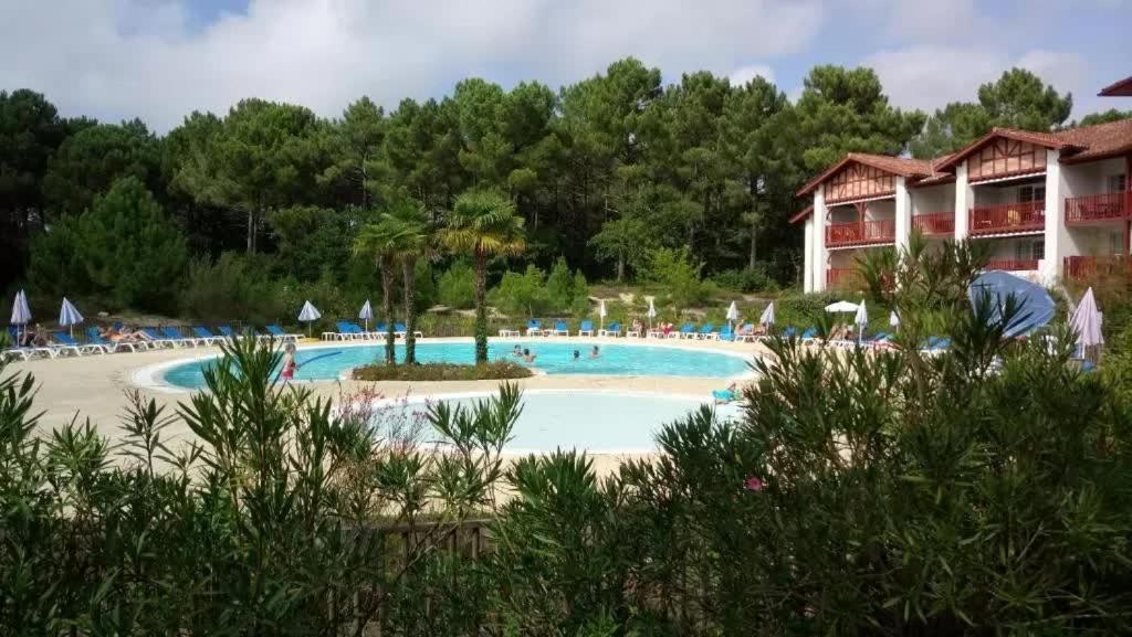 Appartement En Residence Pierre Et Vacance Au Golf Biscarrosse Ngoại thất bức ảnh